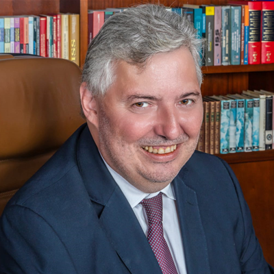 Rogério Lindenmeyer Vidal Gandra da Silva Martins 