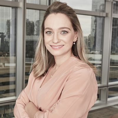 Rebeca Stefanini Rebeca Stefanini