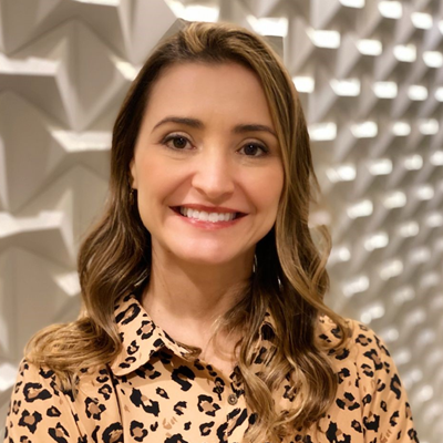 Flávia Pereira Hill Flávia Pereira Hill