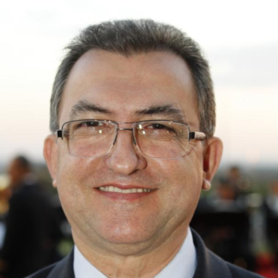 José Roberto Dantas Oliva