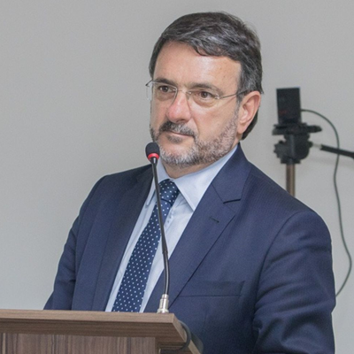 César Augusto de Mello  