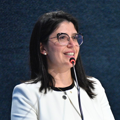 Ana Carolina A. Caputo Bastos Ana Carolina A. Caputo Bastos