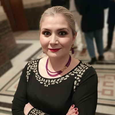 Tatiana Lopes Tatiana Lopes